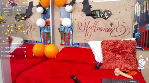 Snapshot of emilyjonns chatting on 27, 10, 2025 EmilyJons online show from 27, 10, 2025