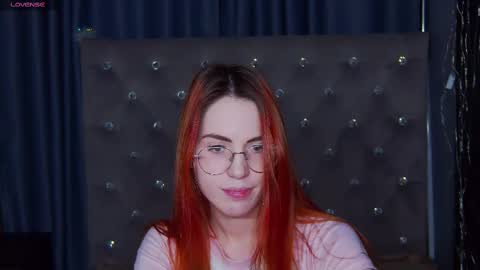 EmilyKents online show from 9, 2, 2025