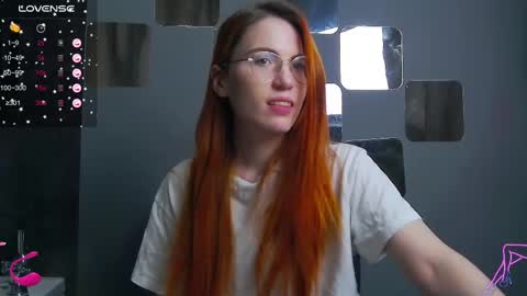 EmilyKents online show from 13, 2, 2025