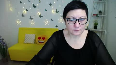 Snapshot of emilyl0vee chatting on 21, 2, 2026 Emily online show from 21, 2, 2026