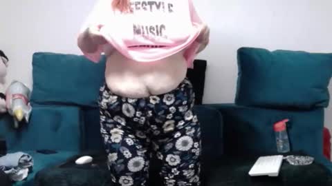 Snapshot of emilymaze chatting on 9, 6, 2026 Emily online show from 9, 6, 2026