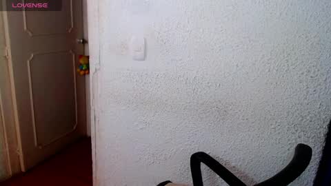 Snapshot of emilymonroe20 chatting on 31, 3, 2026 Nickole online show from 31, 3, 2026