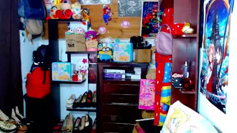 Snapshot of emilymonroe20 chatting on 18, 4, 2026 Nickole online show from 18, 4, 2026