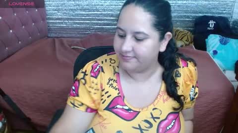 Snapshot of emilynessa_ chatting on 6, 5, 2026 emily nessa online show from 6, 5, 2026