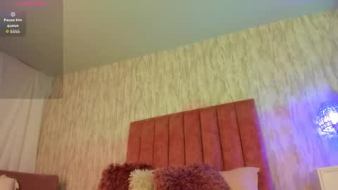 My IG - EmilyParker   online show from 16, 9, 2025