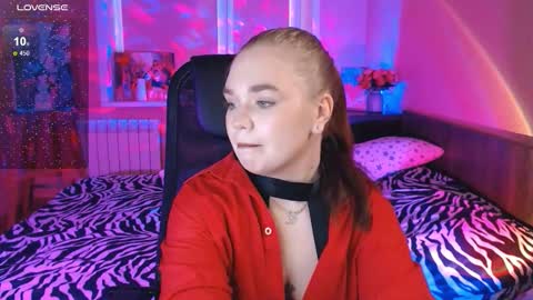 Emily  Emi online show from 20, 11, 2025