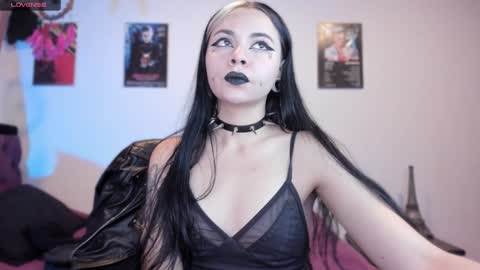  Emily Support me to have 100 likes plx online show from 8, 2, 2025