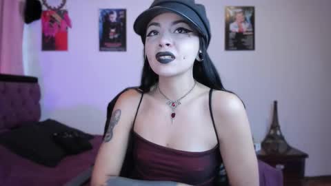  Emily Support me to have 100 likes plx online show from 8, 3, 2025