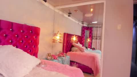 Emily online show from 21, 12, 2024