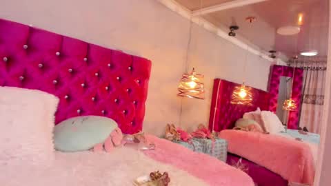 Emily online show from 21, 12, 2024