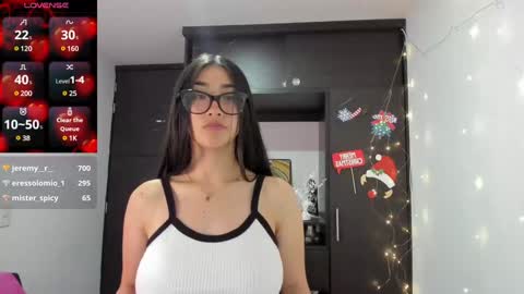 Snapshot of emilytafur chatting on 27, 12, 2024 Emy online show from 27, 12, 2024