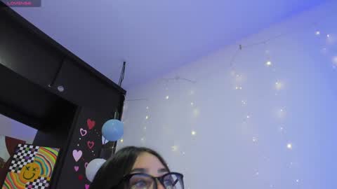 Snapshot of emilytafur chatting on 9, 1, 2025 Emy online show from 9, 1, 2025