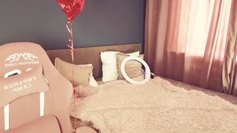 Emily online show from 12, 3, 2025