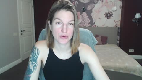 EmilyWalkers online show from 5, 2, 2025