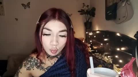 Snapshot of emilywhitee_ chatting on 14, 1, 2026 Valentina independent model online show from 14, 1, 2026