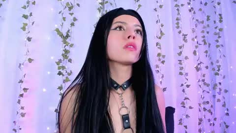 Snapshot of emilywithe_ chatting on 30, 5, 2026 online show from 30, 5, 2026