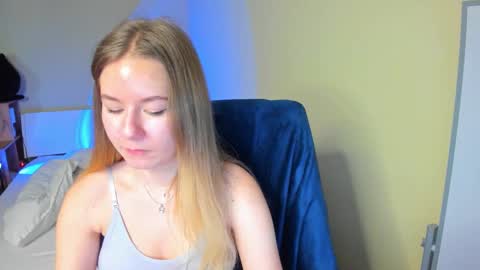 Snapshot of emilyy____ chatting on 9, 2, 2025 Emily online show from 9, 2, 2025