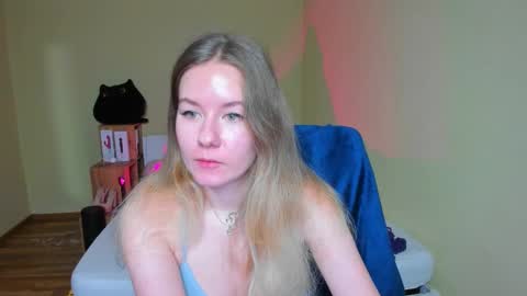 Snapshot of emilyy____ chatting on 11, 2, 2025 Emily online show from 11, 2, 2025