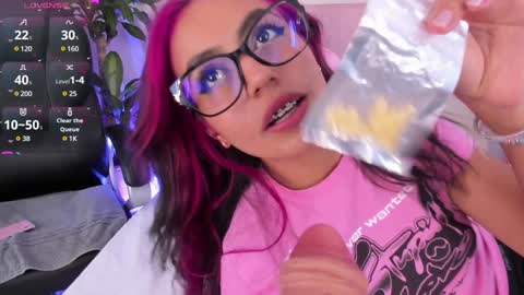 Emily Bank online show from 30, 1, 2025