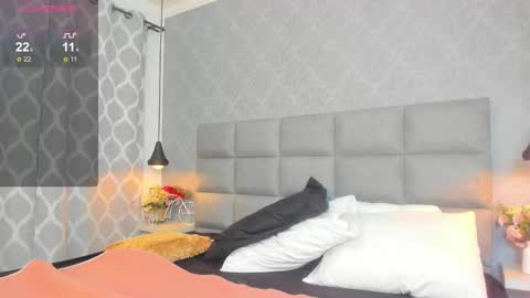 Snapshot of emilyy_r chatting on 7, 1, 2026 emilyy_r online show from 7, 1, 2026