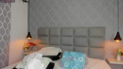 Snapshot of emilyy_r chatting on 27, 2, 2026 emilyy_r online show from 27, 2, 2026