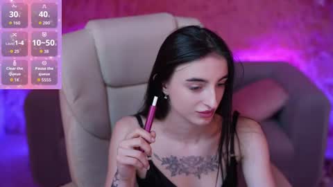 Snapshot of emilyymoon chatting on 12, 6, 2026 emilyymoon online show from 12, 6, 2026