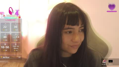 Snapshot of emitaa17228 chatting on 4, 4, 2026 emma online show from 4, 4, 2026