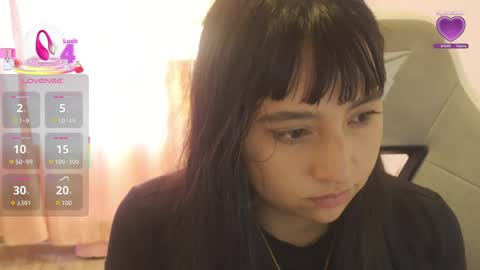 Snapshot of emitaa17228 chatting on 8, 4, 2026 emma online show from 8, 4, 2026