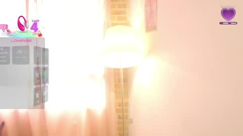 Snapshot of emitaa17228 chatting on 11, 4, 2026 emma online show from 11, 4, 2026