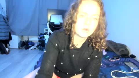 Snapshot of emliyjamesmjb chatting on 10, 2, 2025 emliyjamesmjb online show from 10, 2, 2025