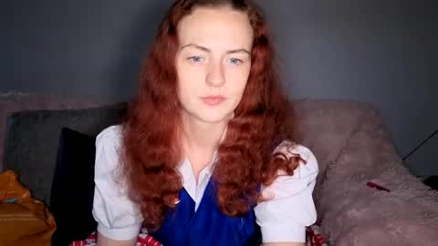 Snapshot of emliyjamesmjb chatting on 16, 11, 2025 emliyjamesmjb online show from 16, 11, 2025