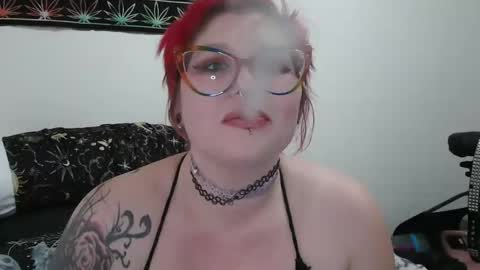 Snapshot of emma4269 chatting on 27, 12, 2024 emma lotacurves online show from 27, 12, 2024