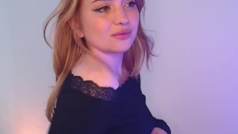 Snapshot of emma_blush69 chatting on 28, 6, 2026 Emma and July online show from 28, 6, 2026
