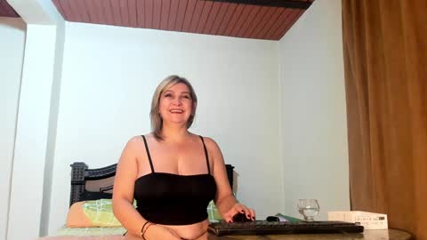 Snapshot of emma_brown777 chatting on 12, 1, 2025 ALBA online show from 12, 1, 2025
