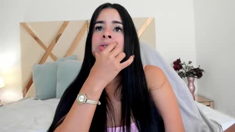 Emma Castillo online show from 10, 4, 2026