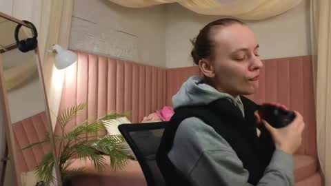 Snapshot of emma_chaser chatting on 21, 4, 2026 emma_chaser online show from 21, 4, 2026