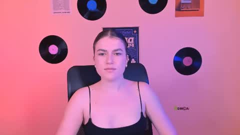 Snapshot of emma_dark_ chatting on 23, 6, 2026 emma_dark_ online show from 23, 6, 2026