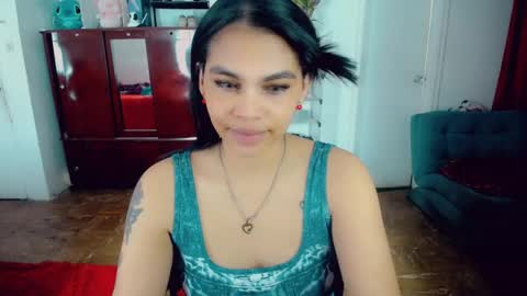 Snapshot of emma_diva chatting on 9, 5, 2026 emma online show from 9, 5, 2026