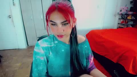 Snapshot of emma_diva chatting on 2, 6, 2026 emma online show from 2, 6, 2026