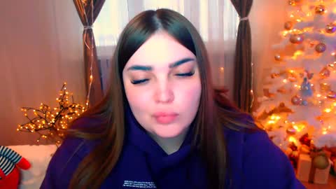 Snapshot of emma_dorn chatting on 18, 12, 2024 Eva online show from 18, 12, 2024