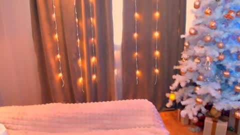 Snapshot of emma_dorn chatting on 27, 12, 2024 Eva online show from 27, 12, 2024