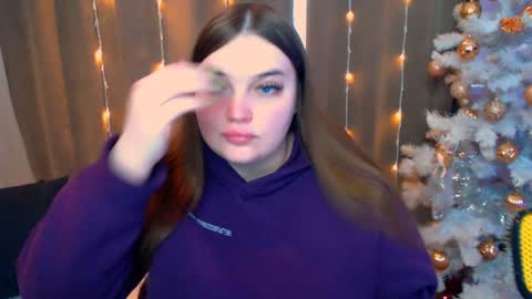 Snapshot of emma_dorn chatting on 7, 1, 2025 Eva online show from 7, 1, 2025