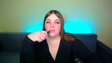 Snapshot of emma_dorn chatting on 2, 2, 2025 Eva online show from 2, 2, 2025
