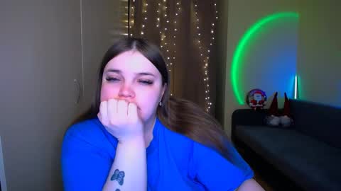 Snapshot of emma_dorn chatting on 22, 12, 2025 Eva online show from 22, 12, 2025