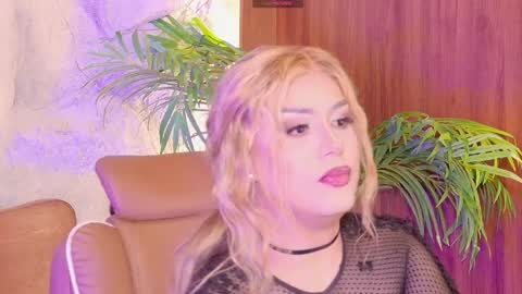Snapshot of emma_dragon chatting on 7, 4, 2026 emma_dragon online show from 7, 4, 2026