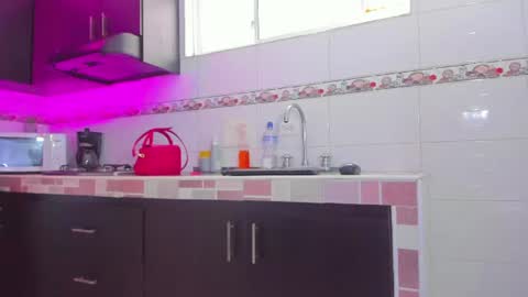 Snapshot of emma_eva1 chatting on 19, 6, 2026 Emma online show from 19, 6, 2026