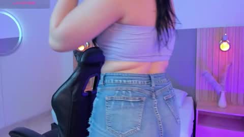 Snapshot of emma_fhox chatting on 2, 2, 2026 E M M A online show from 2, 2, 2026