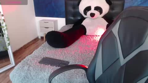 Emma  online show from 2, 1, 2025