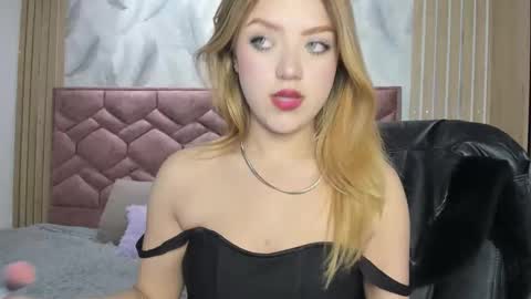 Emma  online show from 2, 10, 2025