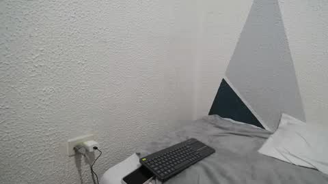 Emma Glow online show from 24, 2, 2026